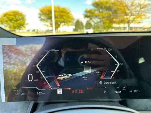 New 2026 BMW iX xDrive60 w/ M Sport Package image 39