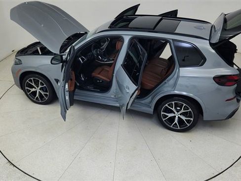 Used 2024 BMW X5 M60i image 86