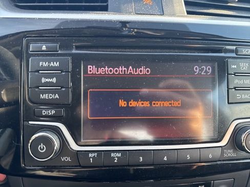 Certified 2018 Nissan Sentra SV image 16