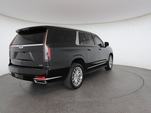 Used 2022 Cadillac Escalade ESV Premium Luxury image 17