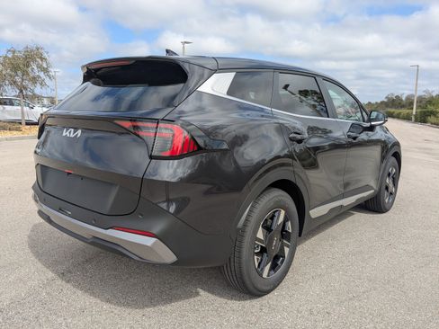 New 2026 Kia Sportage LX FWD image 5