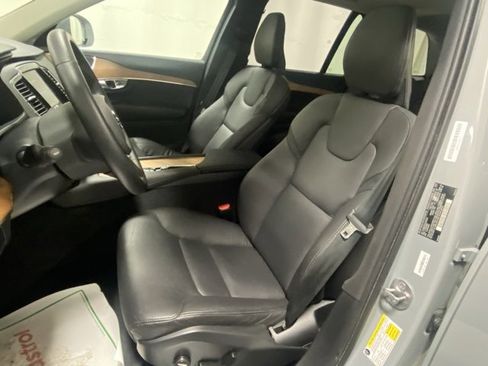 Used 2025 Volvo XC90 B6 Ultra image 11
