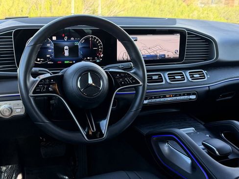 Used 2025 Mercedes-Benz GLE 450e 4MATIC image 30