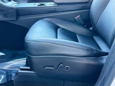 Used 2022 Tesla Model Y Performance image 18