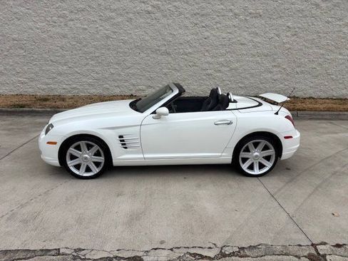 Used 2005 Chrysler Crossfire Limited RWD image 21