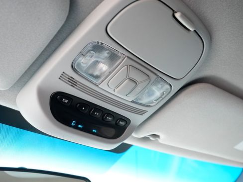 Used 2006 Toyota Sienna LE AWD/4WD image 25