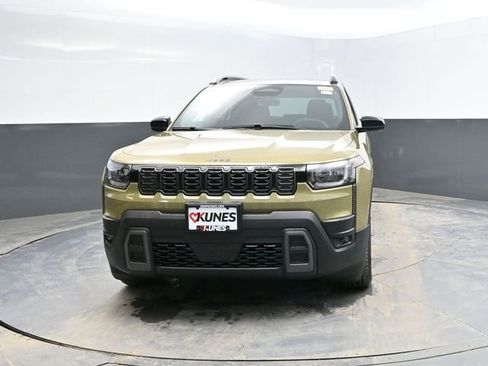 New 2026 Jeep Cherokee Laredo image 2