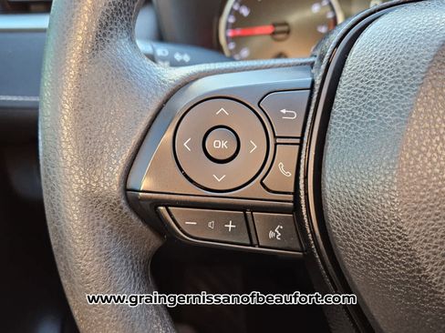 Used 2019 Toyota RAV4 LE image 12