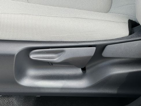 Certified 2026 Toyota Corolla Cross L FWD image 27