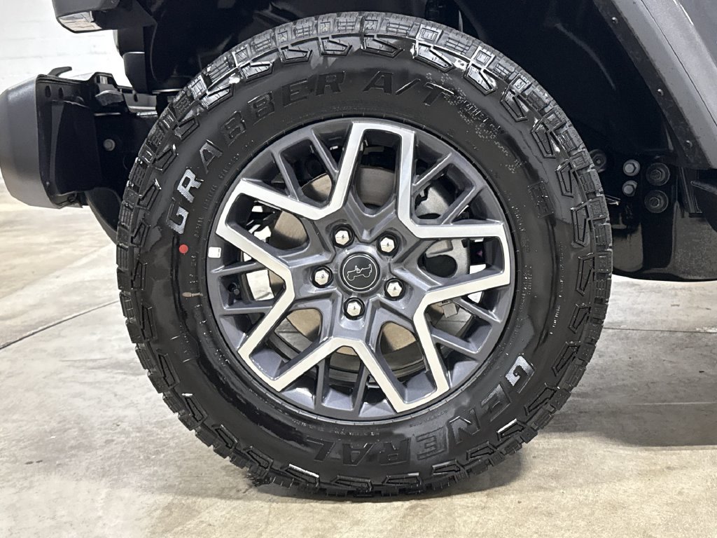 New 2026 Jeep Wrangler Unlimited Sahara AWD/4WD image 25