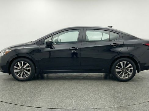 Used 2025 Nissan Versa SV image 5