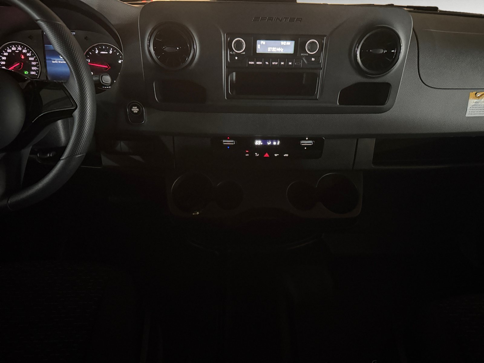 Used 2025 Mercedes-Benz Sprinter 2500 image 12