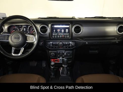 Used 2022 Jeep Wrangler Unlimited Rubicon AWD/4WD image 13