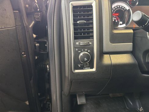 Used 2019 RAM 1500 Classic Warlock w/ Electronics Group AWD/4WD image 11