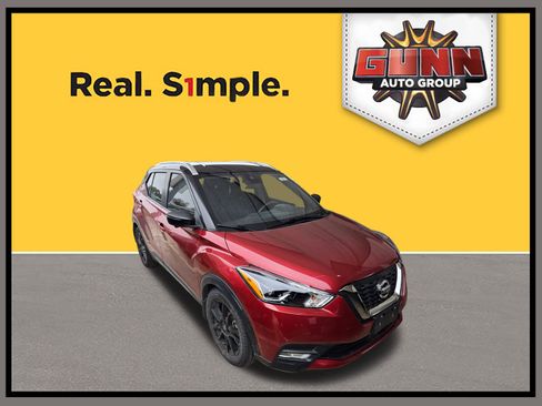 Used 2020 Nissan Kicks SR w/ SR Premium Package image 1