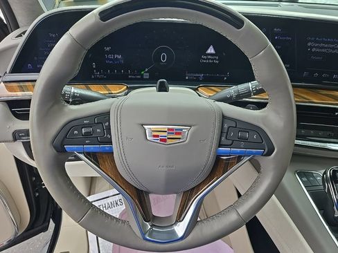 Certified 2024 Cadillac Escalade Sport Platinum w/ LPO, Floor Liner Package AWD/4WD image 18