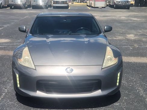 Used 2016 Nissan 370Z Coupe image 9
