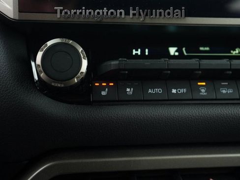 Used 2025 Toyota Sequoia Limited image 20