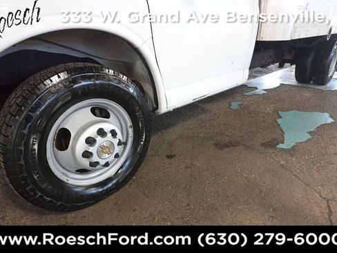 Used 2015 Chevrolet Express 3500 Extended image 21