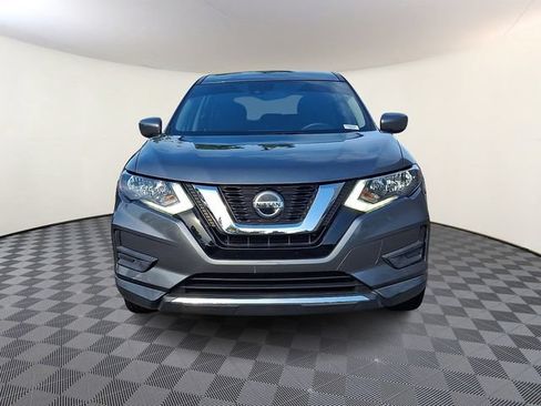 Used 2020 Nissan Rogue S FWD image 2