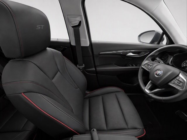 Certified 2023 Buick Envision Essence w/ Sport Touring Package AWD/4WD image 17