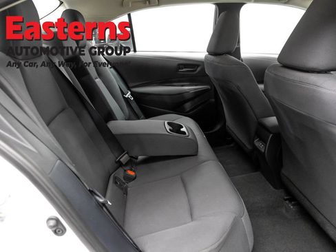 Used 2025 Toyota Corolla LE FWD image 22