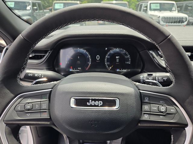 New 2026 Jeep Grand Cherokee Altitude RWD image 21