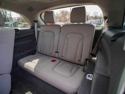 Used 2015 Audi Q7 TDI Premium Plus w/ Premium Plus Package image 33