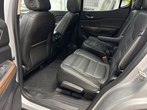 Used 2019 GMC Acadia Denali w/ Technology Package FWD image 26