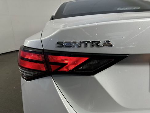 Used 2025 Nissan Sentra SV image 29