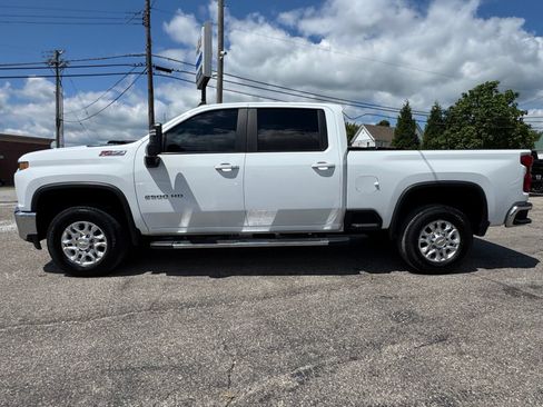Used 2023 Chevrolet Silverado 2500 LT w/ Convenience Package AWD/4WD image 3