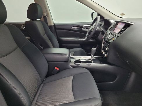 Used 2018 Nissan Pathfinder S image 21