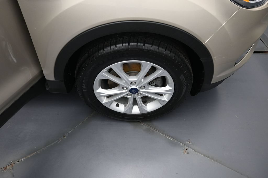Used 2018 Ford Escape SE AWD/4WD image 32
