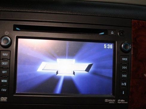 Used 2013 Chevrolet Avalanche LTZ image 26