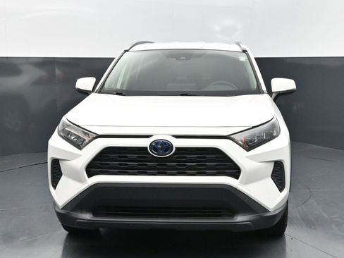 Used 2020 Toyota RAV4 LE w/ All Weather Liner Package AWD/4WD image 8