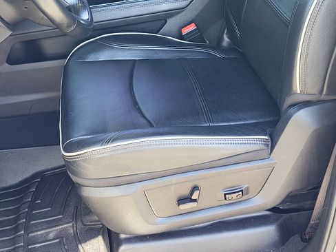 Used 2022 RAM 3500 Limited image 22