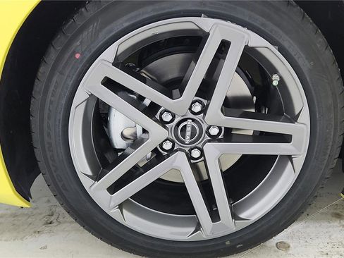 Used 2024 Nissan Z Sport w/ Floor Mat Package RWD image 32