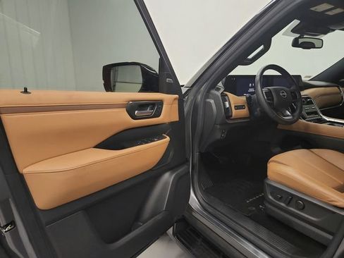 Used 2025 Nissan Armada SL w/ Captain's Chari Seat Package RWD image 20