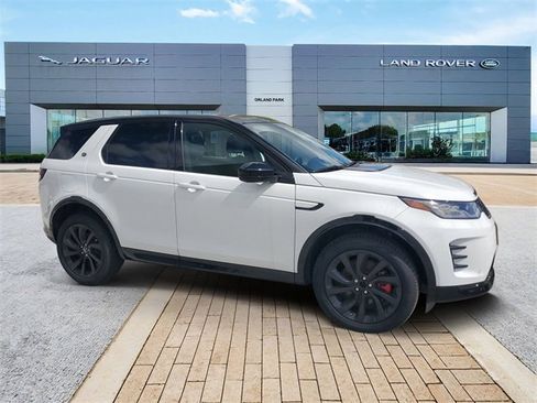 Certified 2024 Land Rover Discovery Sport Dynamic SE image 3