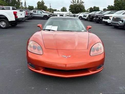 Used 2005 Chevrolet Corvette Coupe w/ Preferred Equipment Group RWD image 2