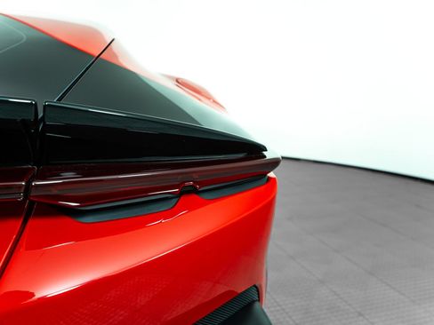 Certified 2025 Ferrari 12Cilindri RWD image 24
