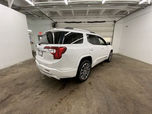 Used 2022 GMC Acadia Denali w/ Denali Ultimate Package image 6
