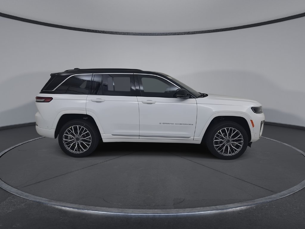 New 2027 Jeep Grand Cherokee Summit AWD/4WD image 17