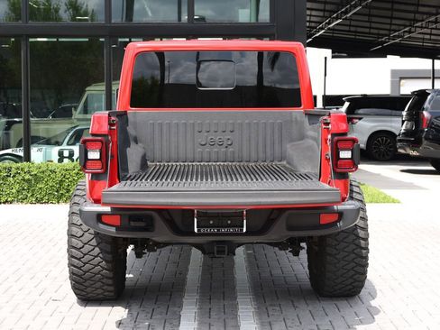 Used 2020 Jeep Gladiator Overland image 8