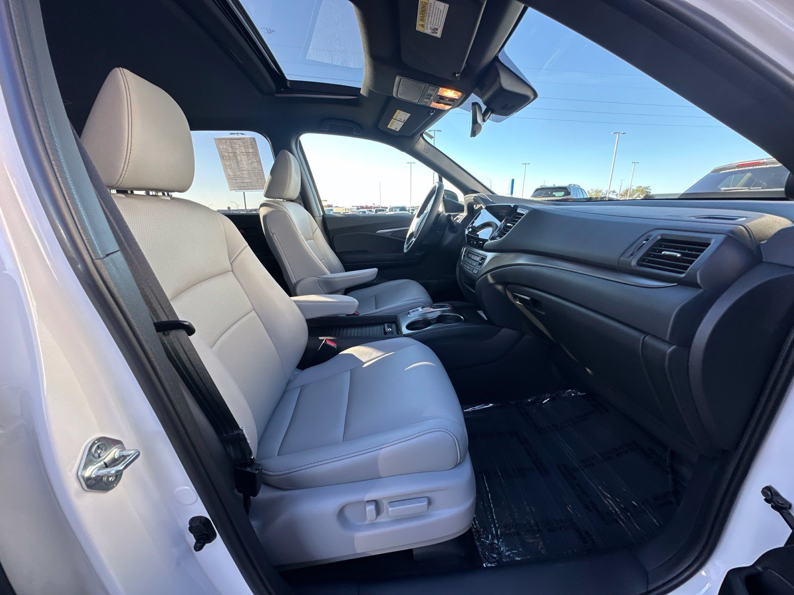 Used 2023 Honda Passport EX-L image 34