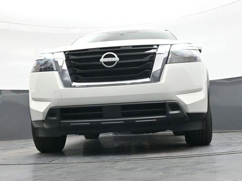 Used 2025 Nissan Pathfinder SV AWD/4WD image 50