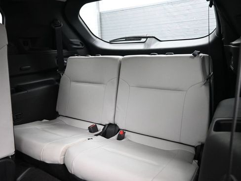 Used 2023 Mitsubishi Outlander SEL AWD/4WD image 29