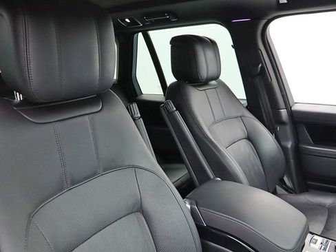 Used 2020 Land Rover Range Rover HSE image 30