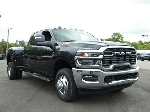 New 2026 RAM 3500 Tradesman AWD/4WD image 3