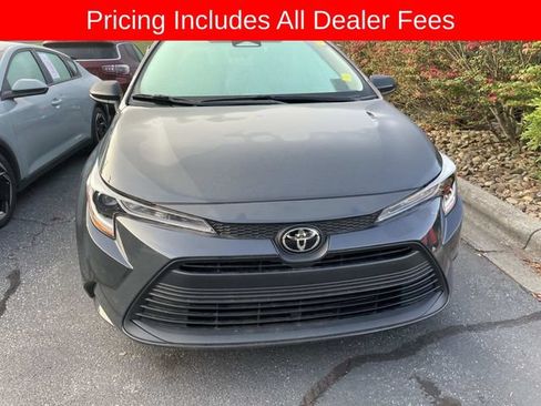 Used 2025 Toyota Corolla LE w/ Convenience Package FWD image 13
